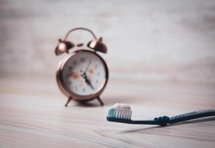 Spazzolino Tradizionale vs. Pulizia Orale Efficace: Quante Volte al Giorno e Regole Fondamentali da Seguire | Studio Dentistico Baldi | Consigli per i tuoi denti